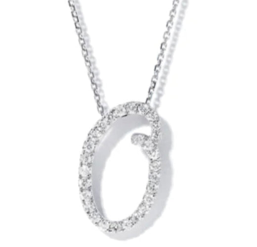 O' Italic Round Cut Pendant